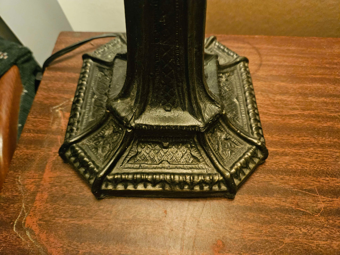 Tiffany Style Stain Glass Lamp