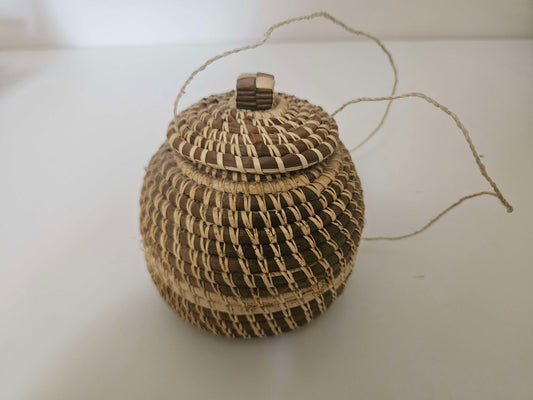 African Wicker Basket with Adjustable Lid